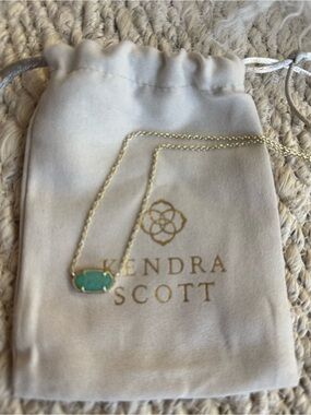 ✨Kendra Scott Elisa Pendant Necklace in Gold Turquoise Drusy with Pouch ✨